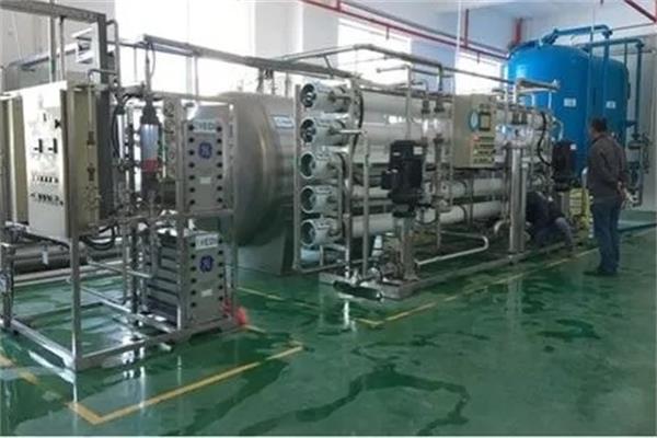 君浩太陽能光伏超純水設備為光伏產業保駕護航