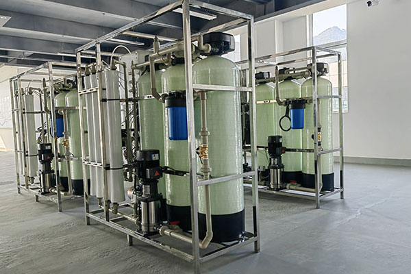 反滲透純水處理設備價格多少錢：影響因素與行業趨勢解析