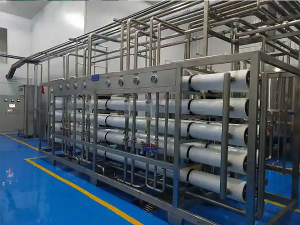 脫鹽水設備廠家：破譯工業高純度用水的 “技術密碼”