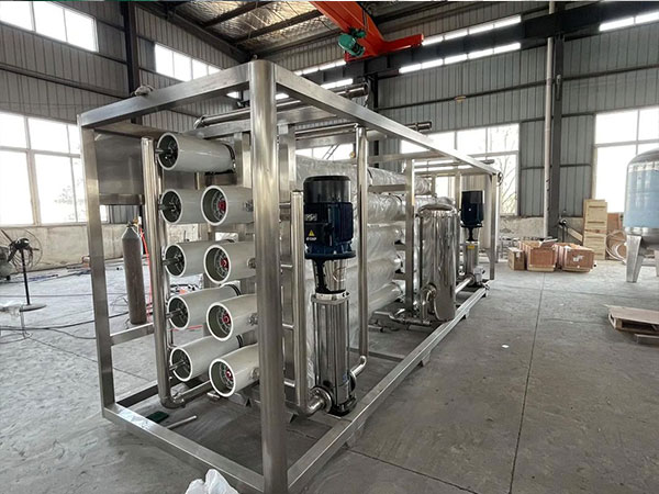 脫鹽水設(shè)備廠家：破譯工業(yè)高純度用水的 “技術(shù)密碼”