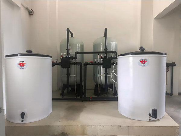 洗滌廠軟水設備：解決洗滌水質痛點，保障布草清潔品質與設備壽命